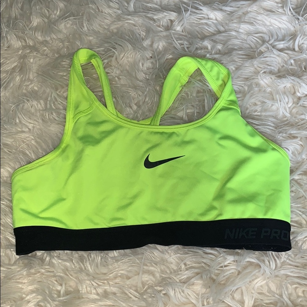 nike pro sports bra
